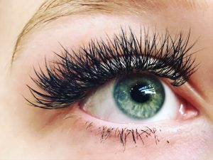 soin-cils-fournis